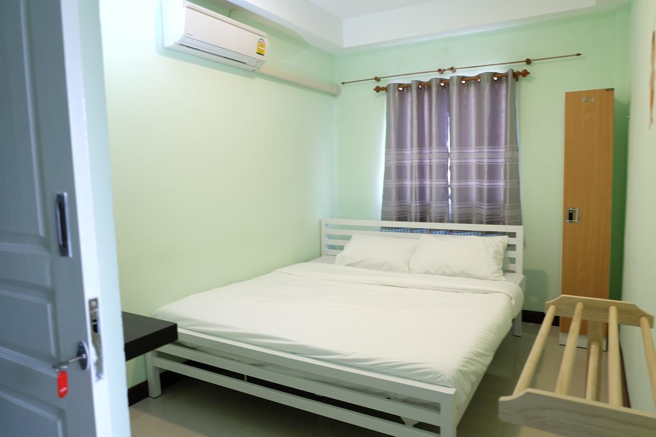 Mahannop Hostel Bangkok Exterior photo