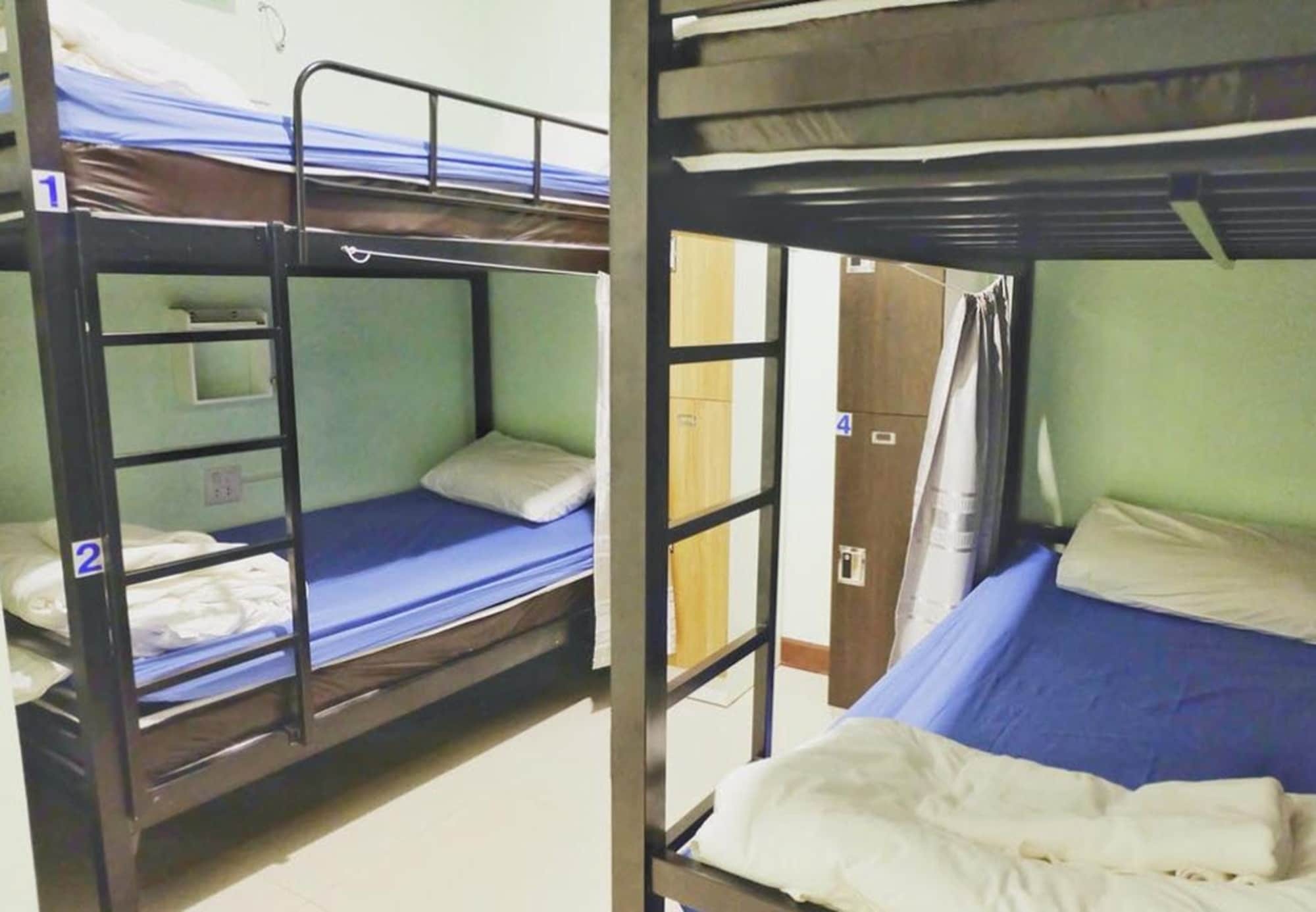 Mahannop Hostel Bangkok Exterior photo
