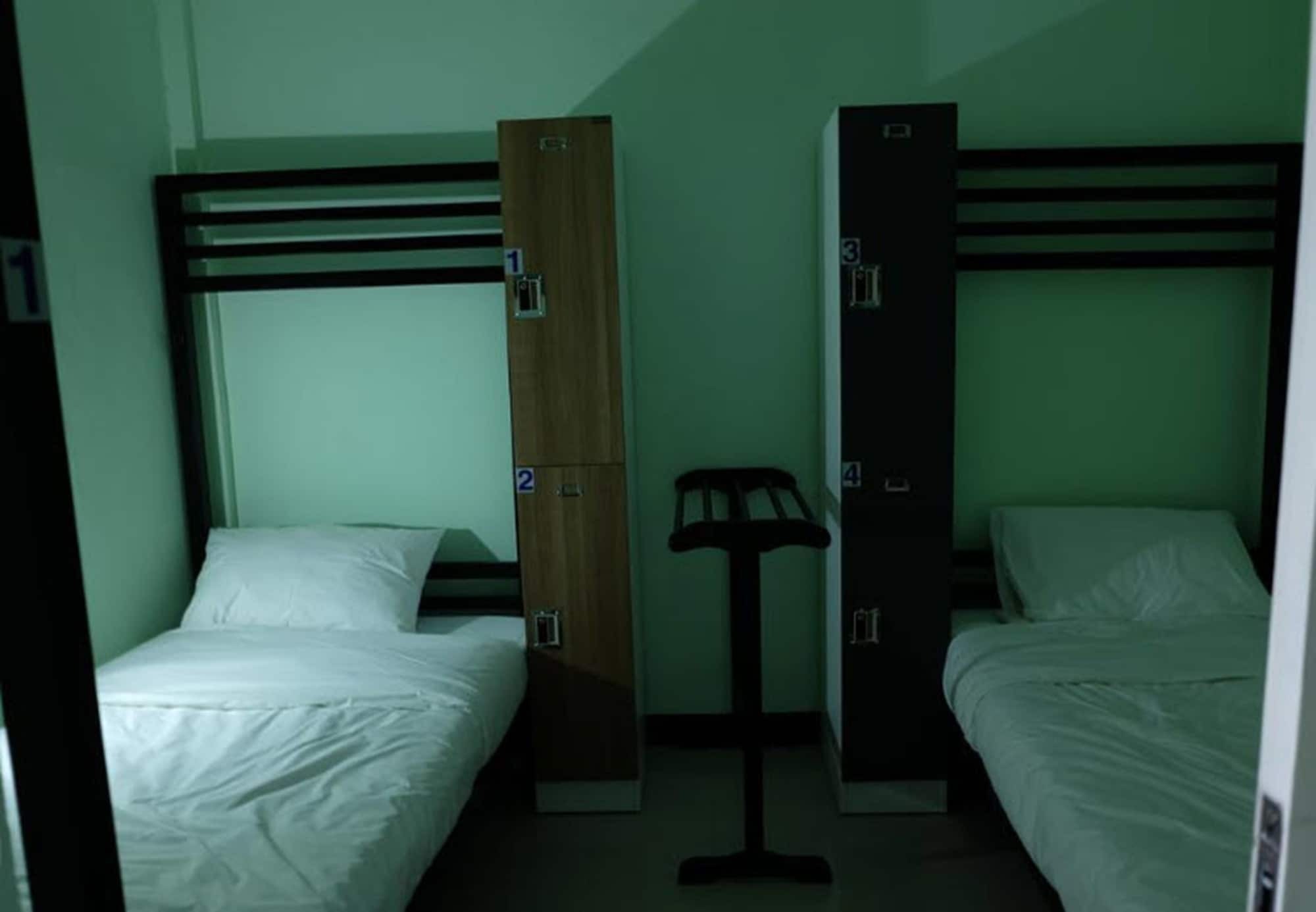 Mahannop Hostel Bangkok Exterior photo